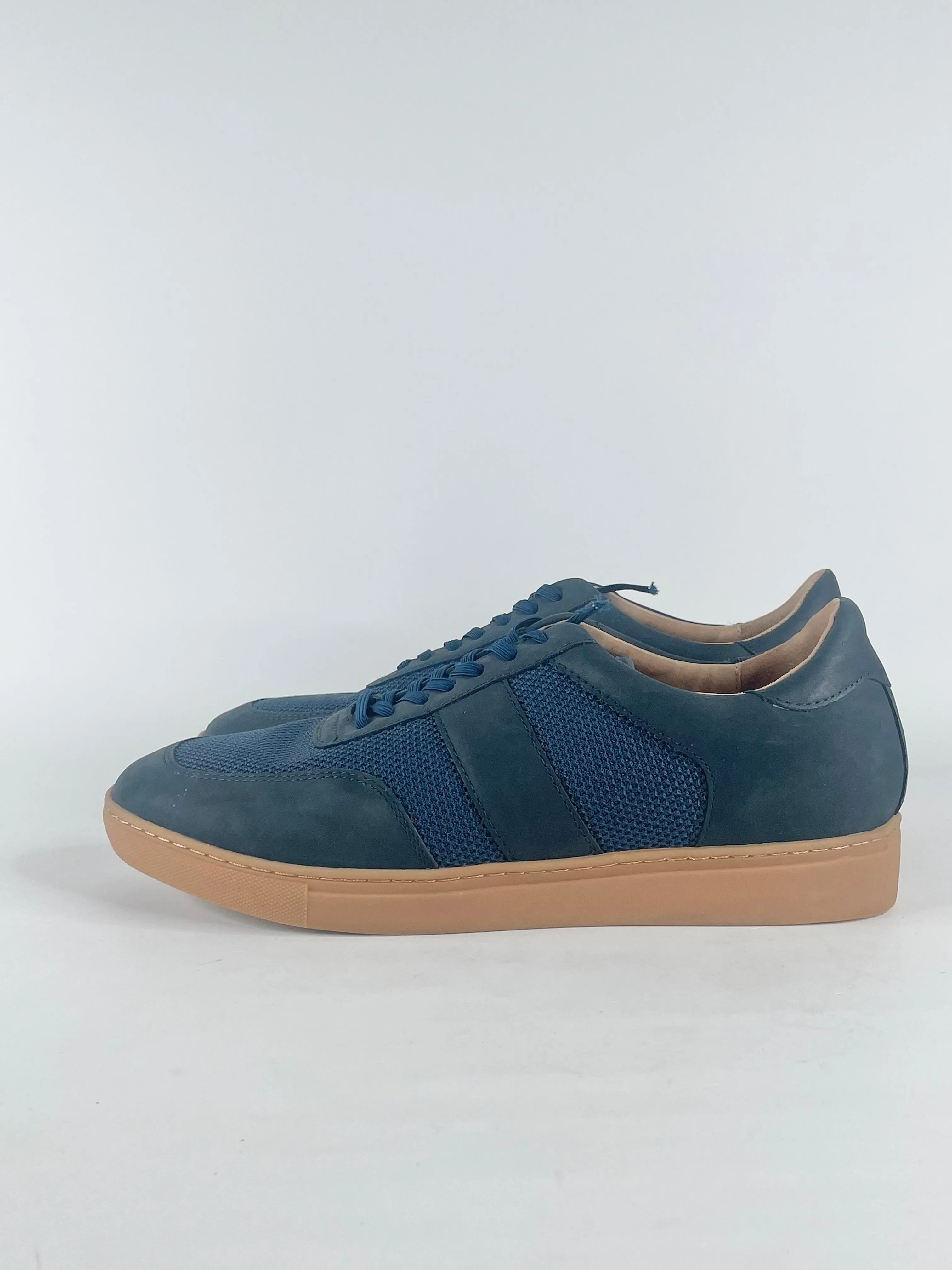 Bared Navy Blue Mesh & Nubuck 'Promethium' Sneakers - EU44