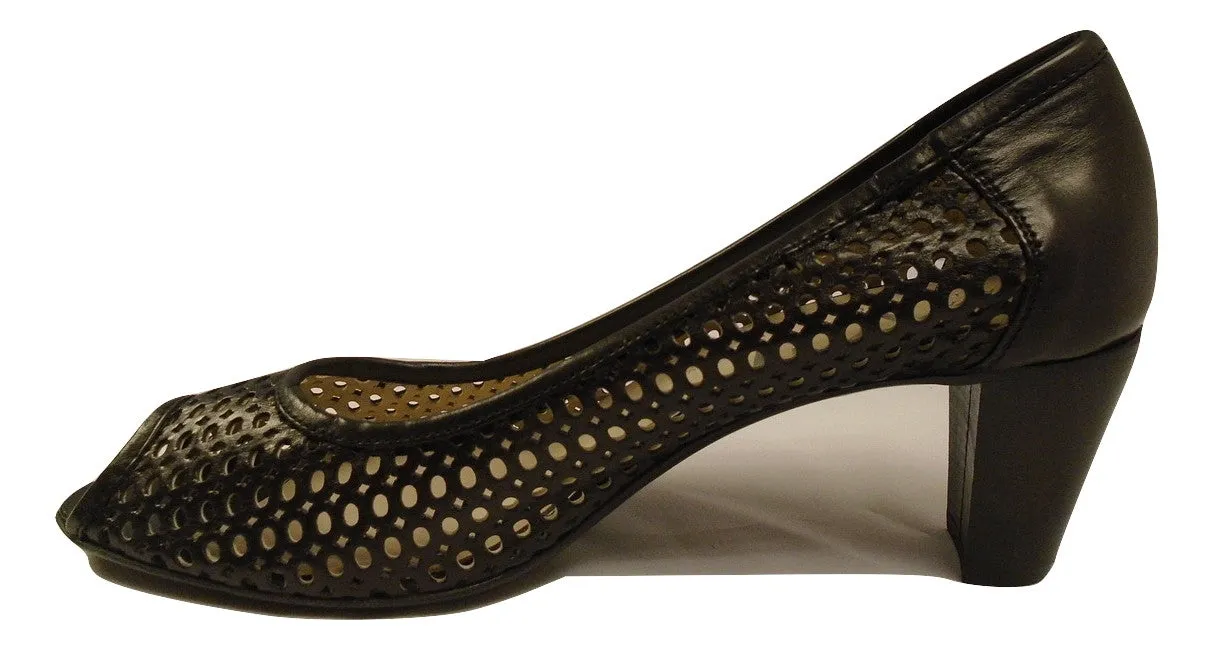 D104002 Black Leather AGL Pumps