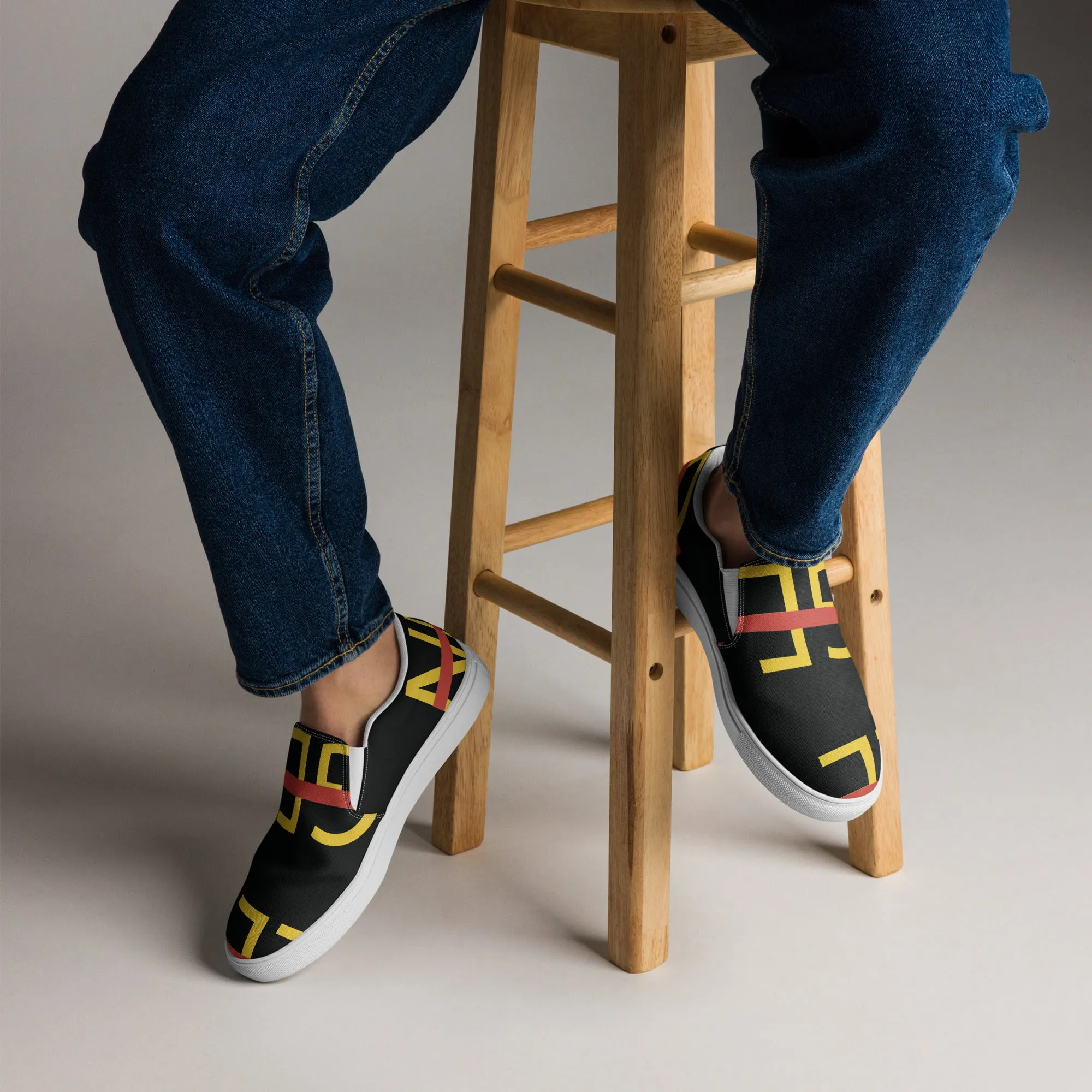 LEGEND Men’s Slip-On Canvas Shoes