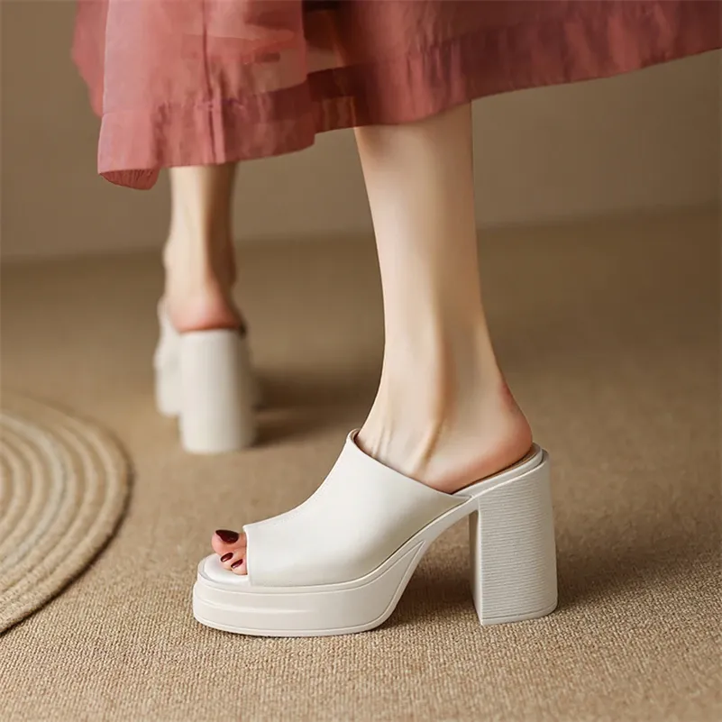 USS Shoes Virginia Women's Open-Toe Platform Clog