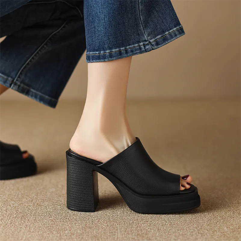 USS Shoes Virginia Women's Open-Toe Platform Clog